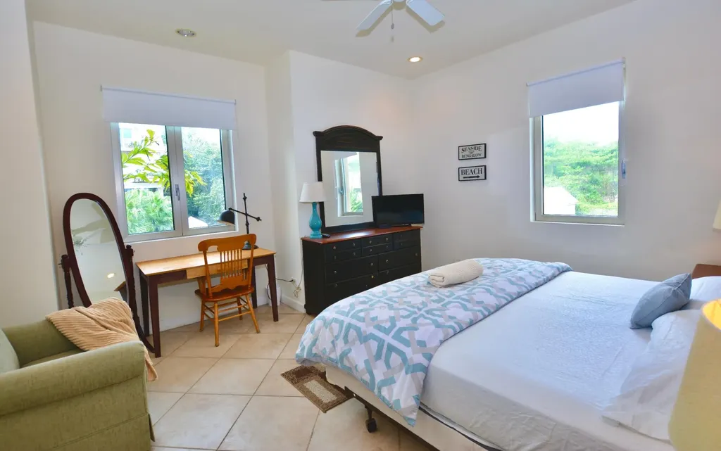 Love Beach Walk New Providence Paradise Island BS