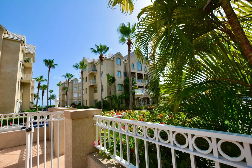 Love Beach Walk New Providence Paradise Island BS