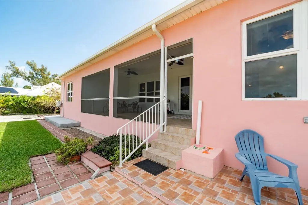 Royal Palm Way Grand Bahama Freeport BS