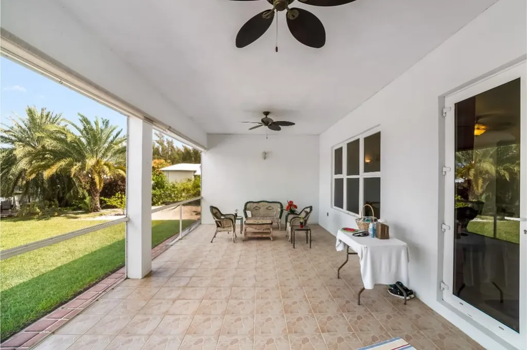 Royal Palm Way Grand Bahama Freeport BS