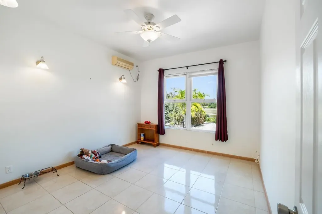 Royal Palm Way Grand Bahama Freeport BS