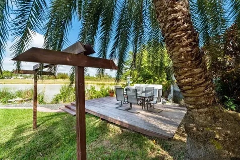 Royal Palm Way Grand Bahama Freeport BS