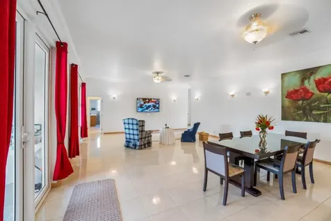 Royal Palm Way Grand Bahama Freeport BS