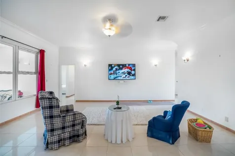 Royal Palm Way Grand Bahama Freeport BS