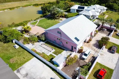 Royal Palm Way Grand Bahama Freeport BS