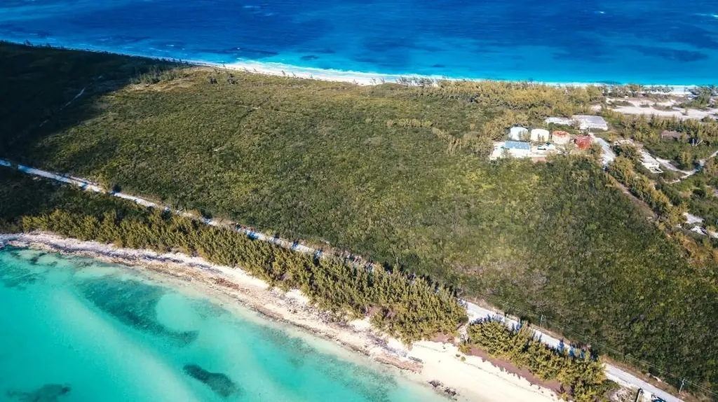 Queen's Highway Eleuthera BS