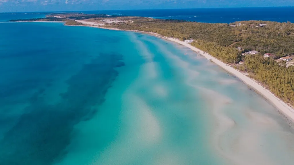 Queen's Highway Eleuthera BS