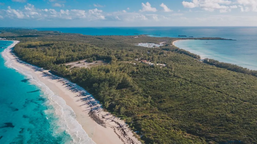 Queen's Highway Eleuthera BS