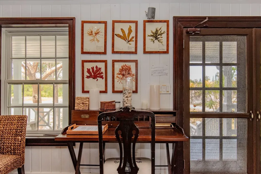 Banks Road Tir Na Nog Eleuthera BS