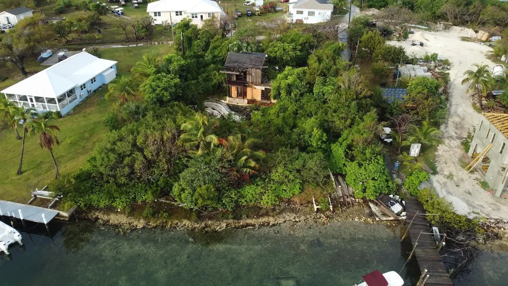 Wally's Place Black Sound Abaco BS