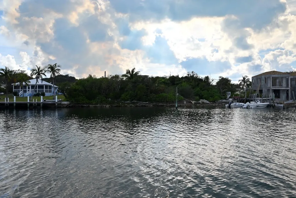 Wally's Place Black Sound Abaco BS