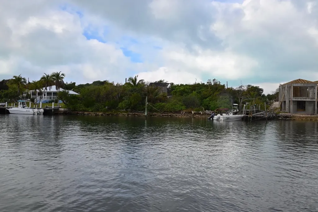Wally's Place Black Sound Abaco BS