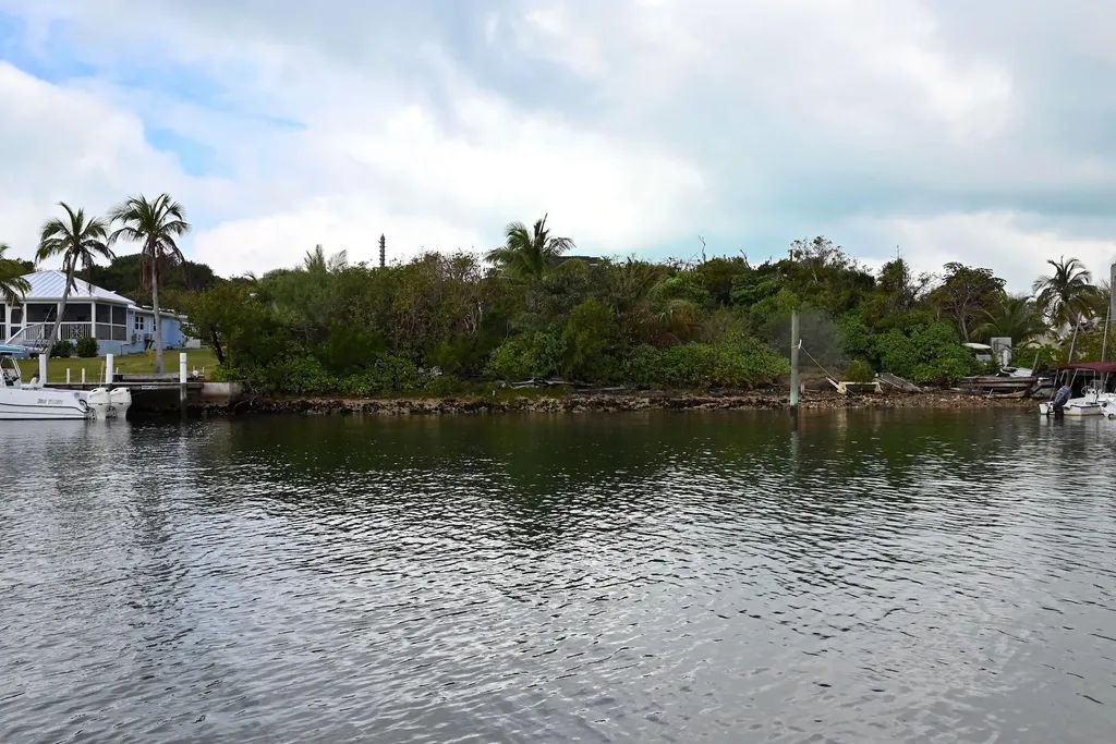 Wally's Place Black Sound Abaco BS