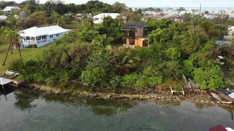 Wally's Place Black Sound Abaco BS