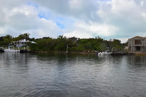Wally's Place Black Sound Abaco BS