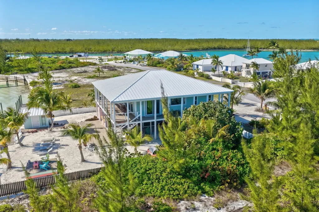 Turtle Pass, Treasure Cay Abaco BS