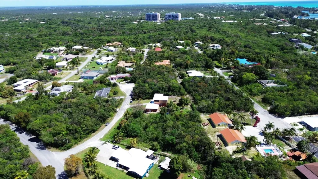 Greening Glade Lot Grand Bahama Freeport BS