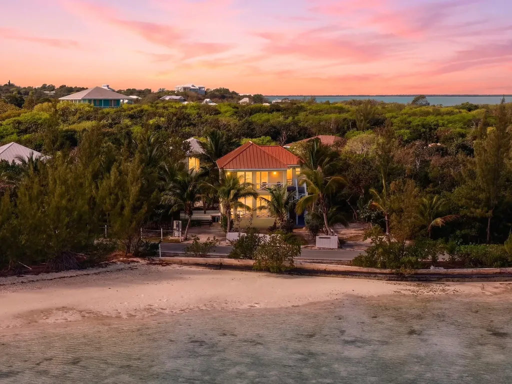 Coco Bay, Green Turtle Ca Abaco BS