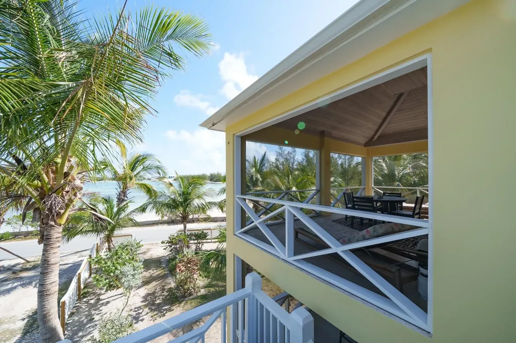 Coco Bay, Green Turtle Ca Abaco BS