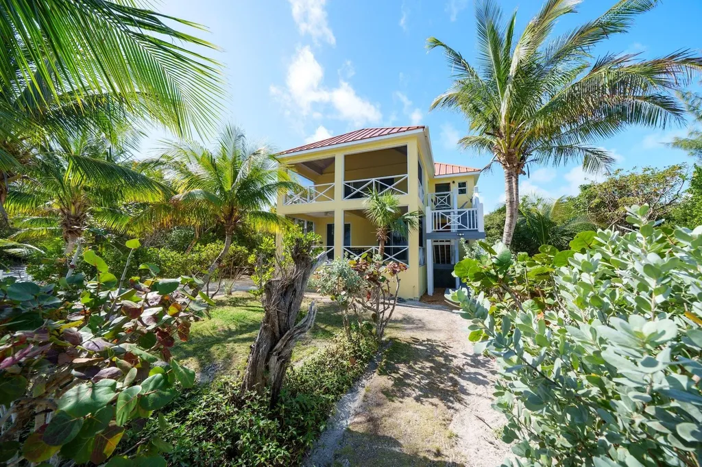 Coco Bay, Green Turtle Ca Abaco BS