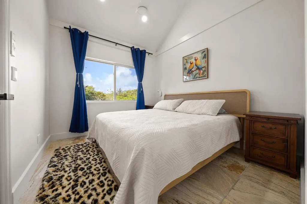 Coco Bay, Green Turtle Ca Abaco BS