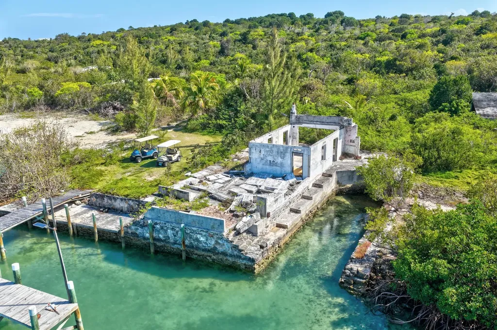 Fry's Dive Abaco BS