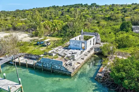 Fry's Dive Abaco BS