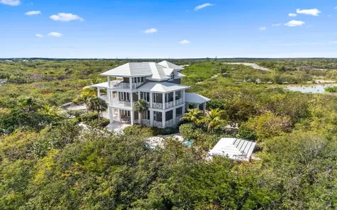 Seahorse Road February Point Exuma BS