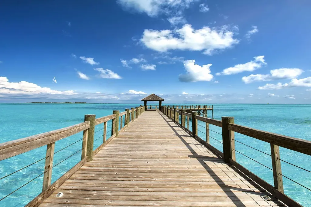 Rosewood 710 / 711/ 712 New Providence Paradise Island BS