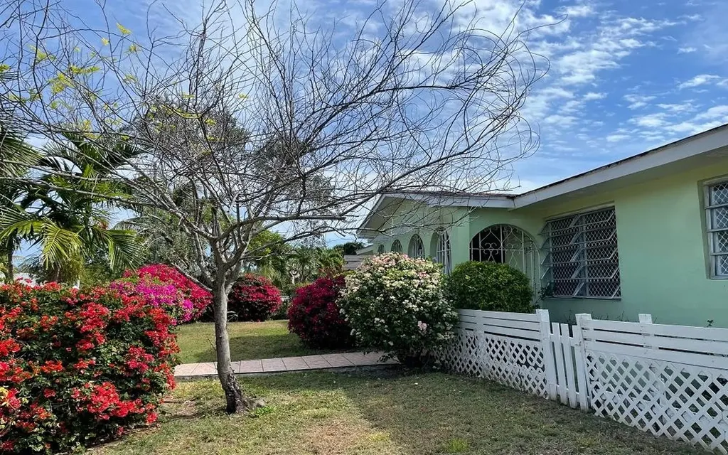 Orange Drive Home New Providence Paradise Island BS