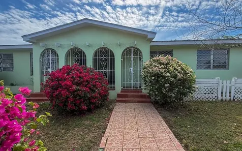 Orange Drive Home New Providence Paradise Island BS