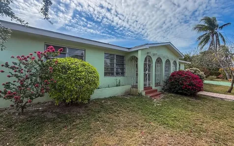Orange Drive Home New Providence Paradise Island BS