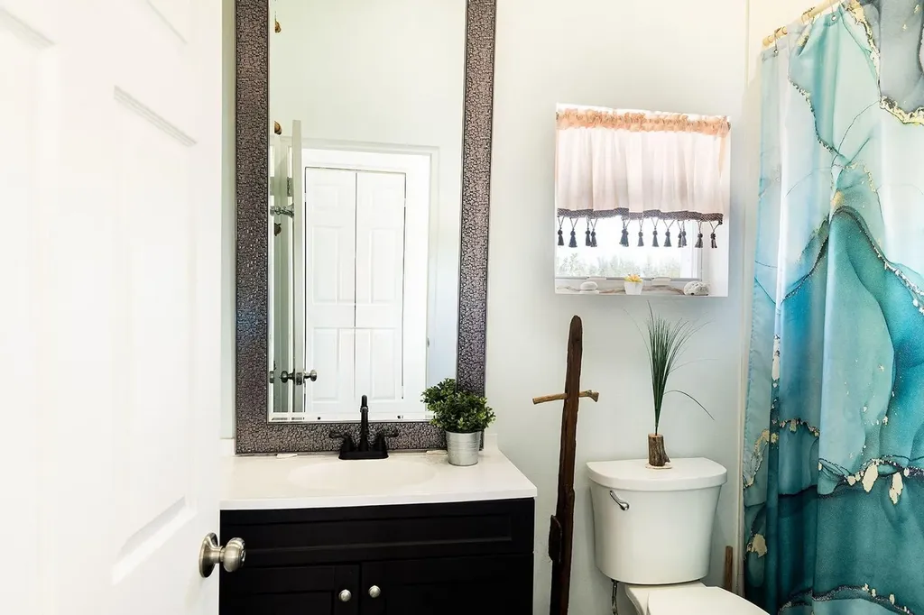 The Little Pearl Abaco BS