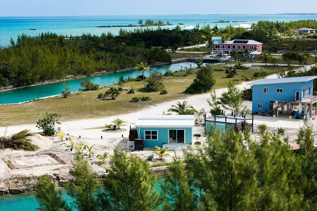 The Little Pearl Abaco BS