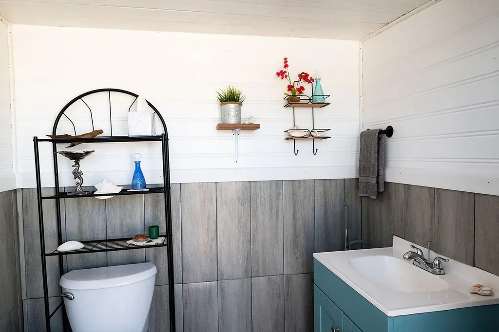 The Little Pearl Abaco BS