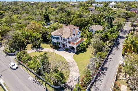 Eastern Road New Providence Paradise Island BS