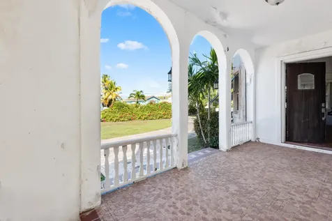 Eastern Road New Providence Paradise Island BS