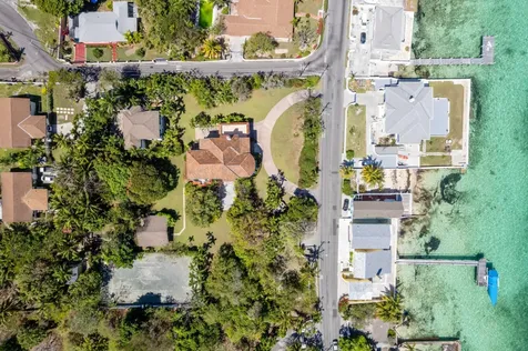 Eastern Road New Providence Paradise Island BS