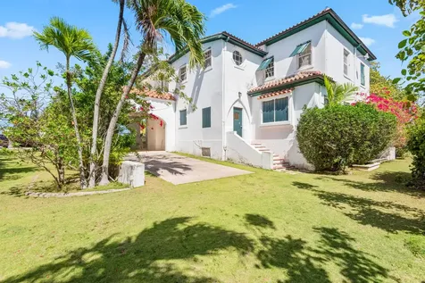 Eastern Road New Providence Paradise Island BS