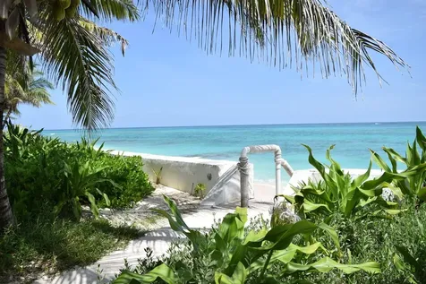 Palms Of Love Beach New Providence Paradise Island BS