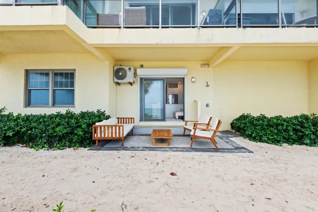 Columbus Cove New Providence Paradise Island BS