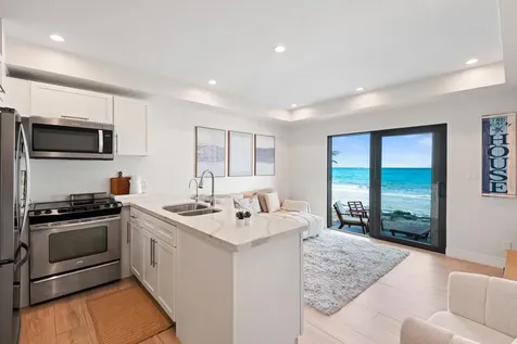 Columbus Cove New Providence Paradise Island BS