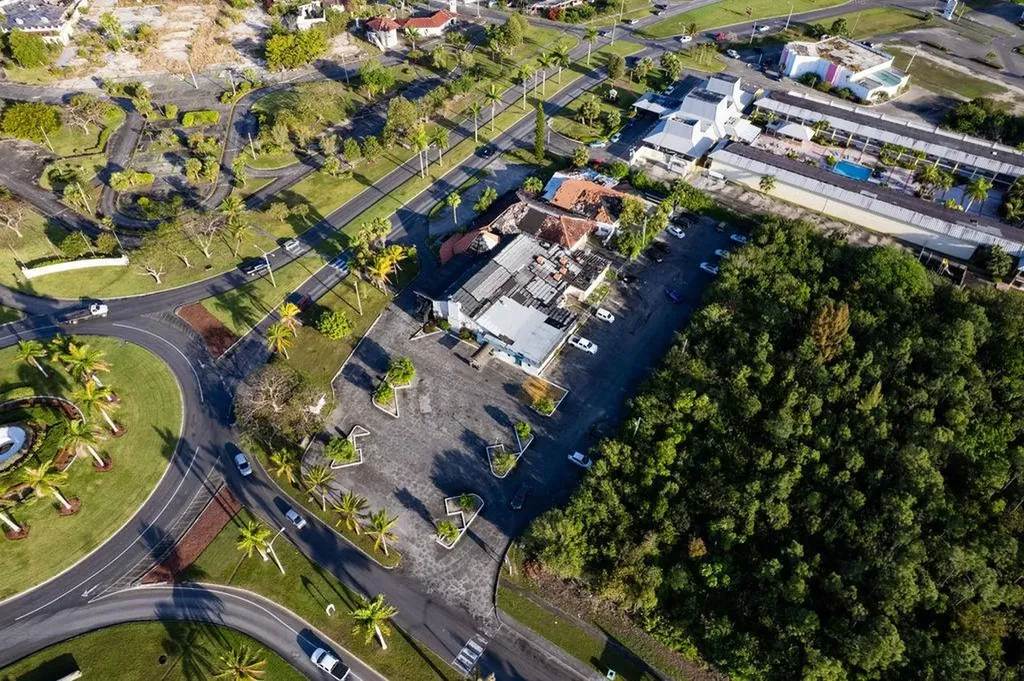 Pub On The Mall Grand Bahama Freeport BS