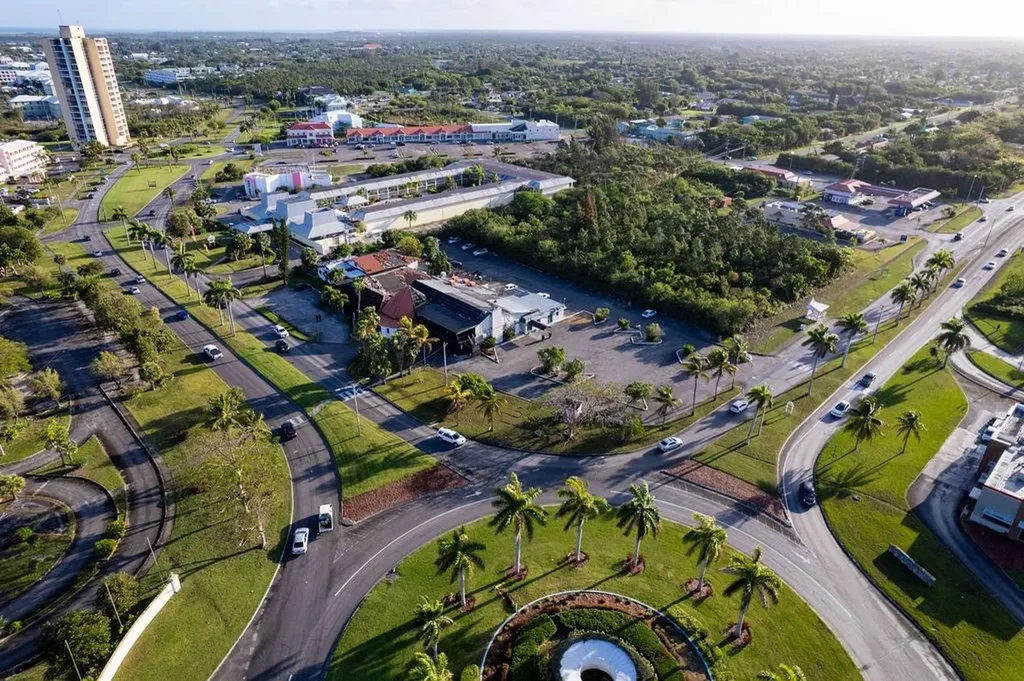 Pub On The Mall Grand Bahama Freeport BS