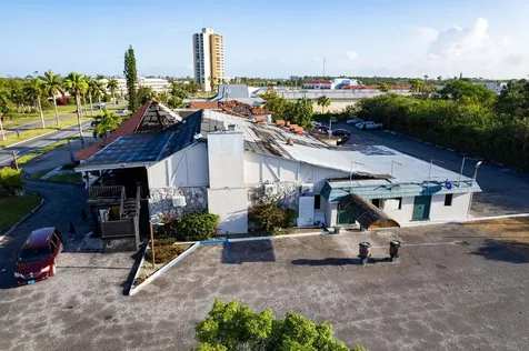 Pub On The Mall Grand Bahama Freeport BS