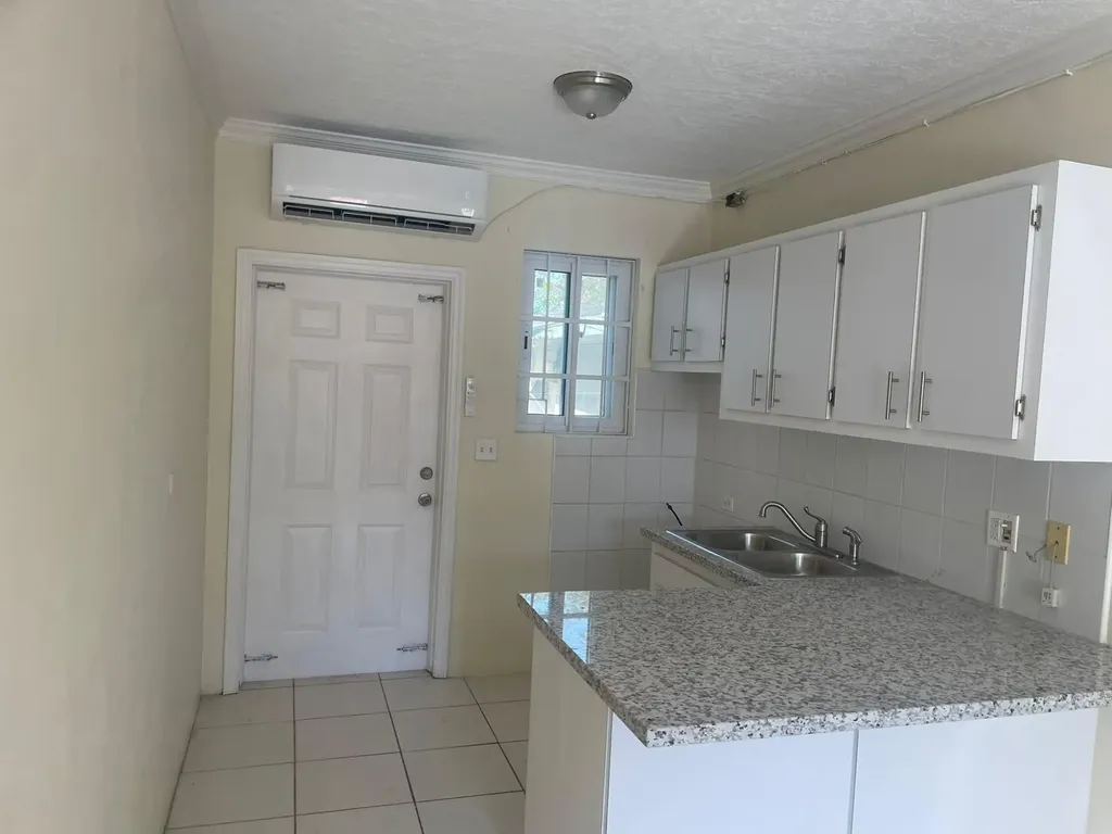 Churchill Avenue 1 New Providence Paradise Island BS