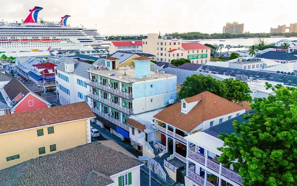 Grand Central Hotel Building New Providence Paradise Island BS