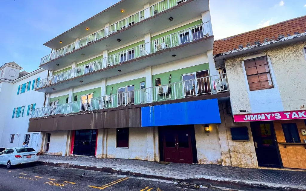 Grand Central Hotel Building New Providence Paradise Island BS