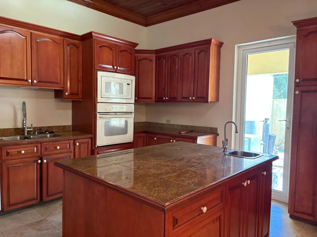 Kd Albury Lane New Providence Paradise Island BS