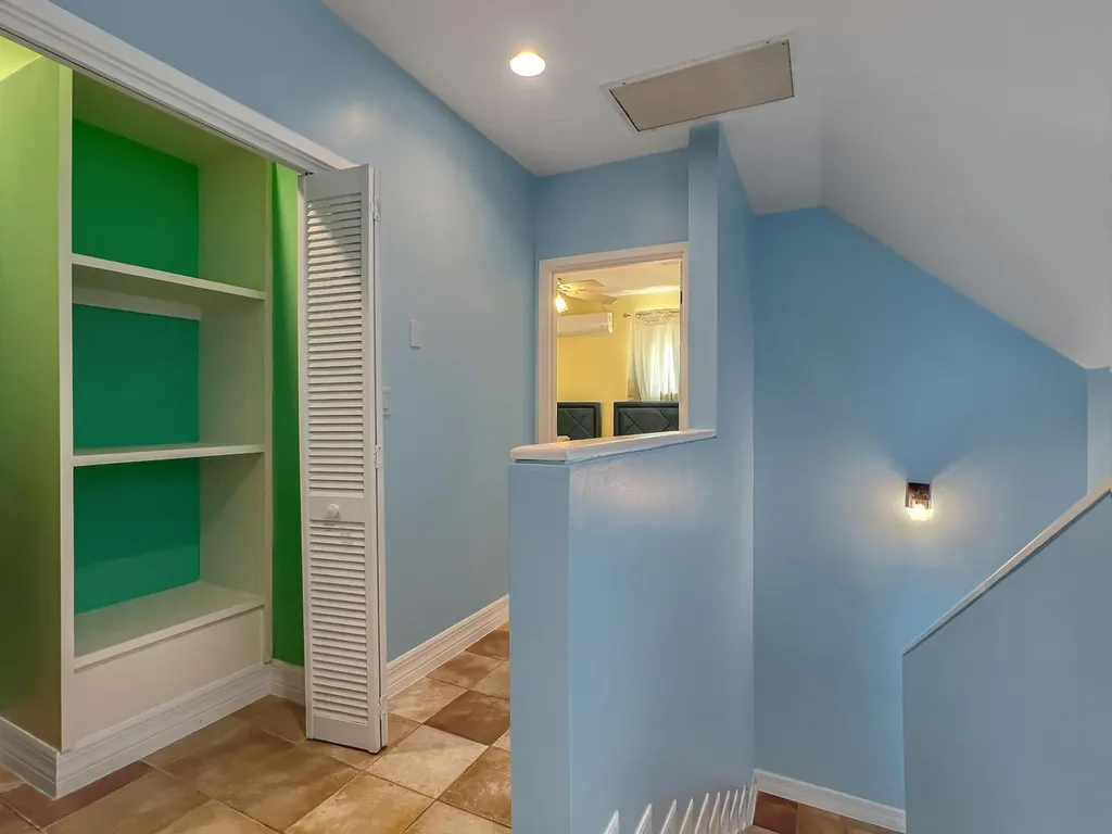 West Bay Street 2 New Providence Paradise Island BS